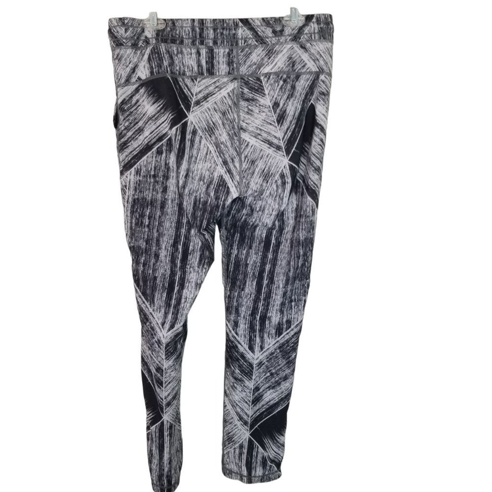 Lululemon Womens 8 Black/White Full-On Luon Jet Cr - Picture 8 of 9